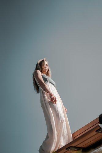 mobile - carousel-hero-element image-2