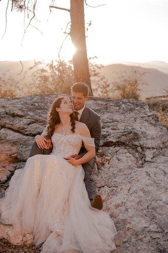 mobile - carousel-hero-element image-3