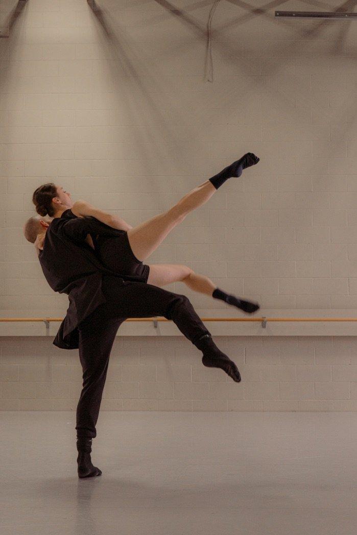 carousel-hero-element image-16